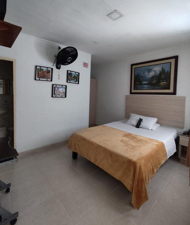 Hotel Mirador Plaza 佩雷拉 外观 照片